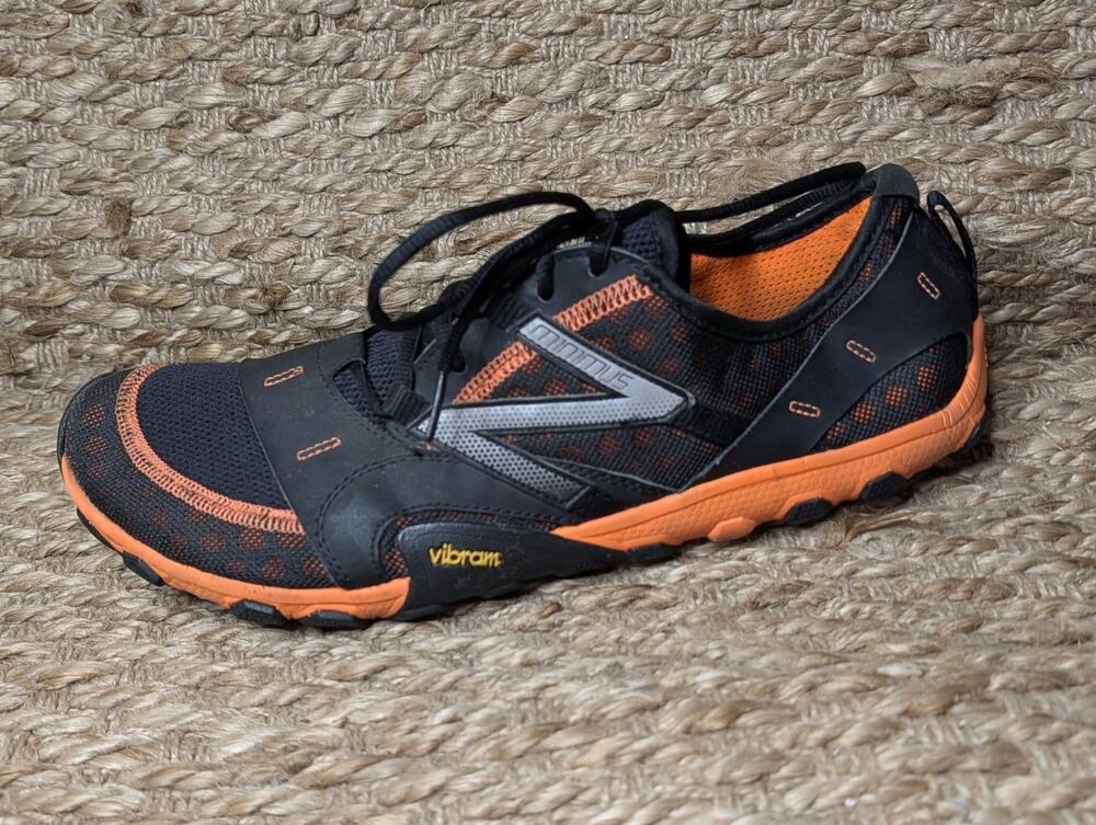 New Balance Minimus MT10 Running Trail Shoes Mens Size 13 Black Orange Vibram